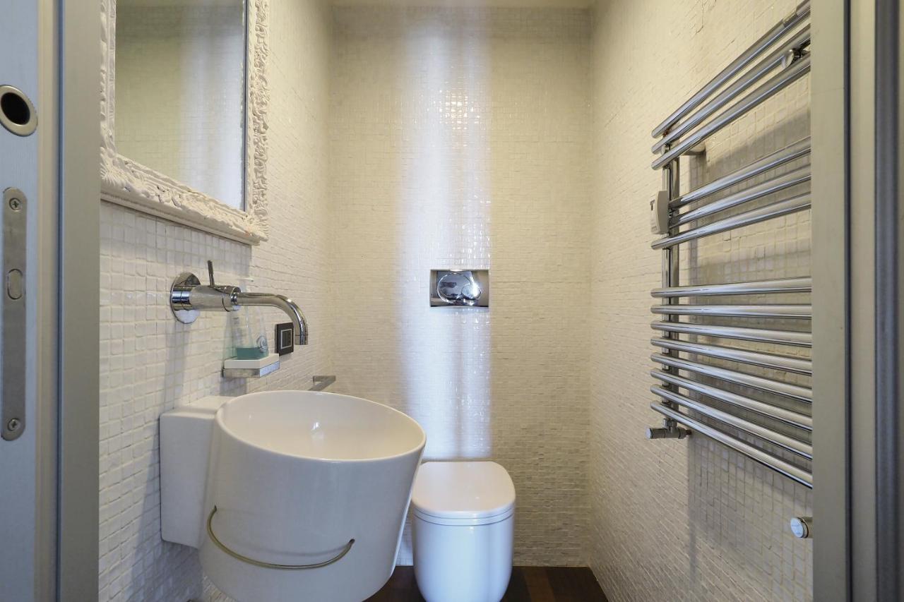 Maison Cusani - Brera Exclusive Apartment Milan Bagian luar foto